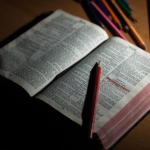 LA BIBLE, UN LIVRE PAS COMME LES AUTRES