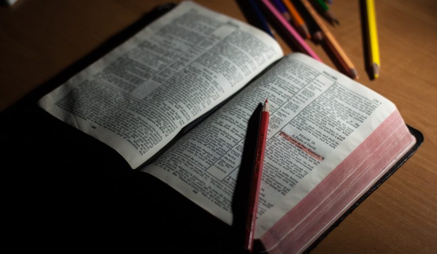 LA BIBLE, UN LIVRE PAS COMME LES AUTRES