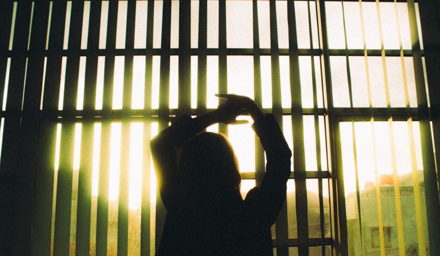 Corps-ombre 1 CORINTHIENS 6.12-20, ROMAINS 8:9-11 & 23 DIEU ET LE CORPS (Partie 3)